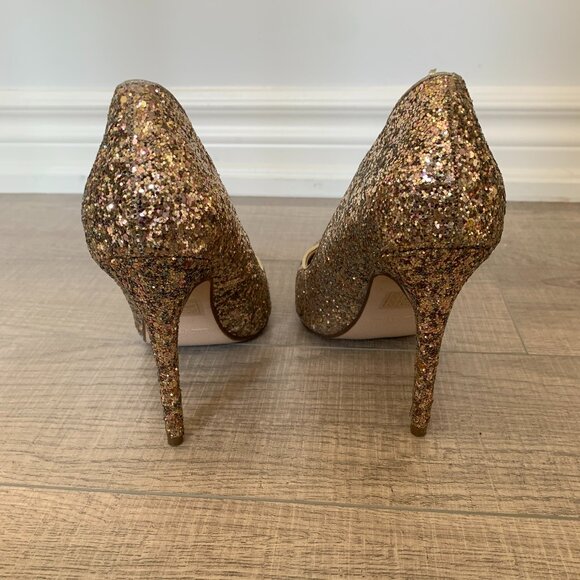 Call it Spring gold sparkly pointy heels size 8.5 - Picture 2 of 6